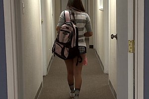 Evanotty高大丰满的 Porn