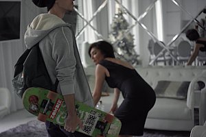 国产老熟女玩b视频 Porn